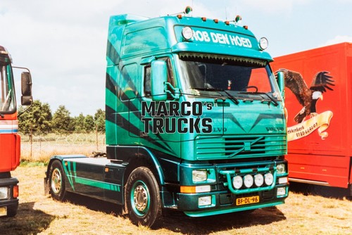 Truck photo volvo tractor - truck,