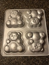 Wilton  TEDDY BEAR Mini Cake