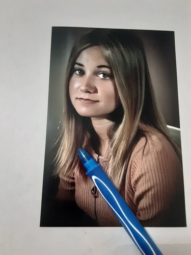 Maureen mccormick looking - mccormick,,