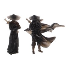  2 Pcs Chinese Figurines