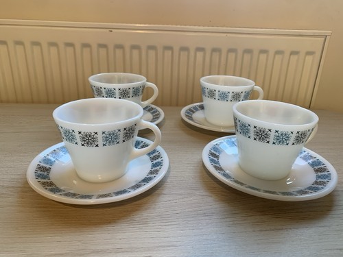 Pyrex chelsea cup - pyrex, 'chelsea'