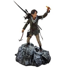 Lara Croft Statue Rise of the