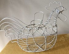 Metal Wire Chicken Egg Holder Basket With Heart Design