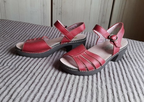 Naturalista women red - el,