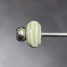 Authentic genuine trollbeads