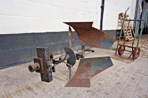 Wheel tractor plough single - wheel,