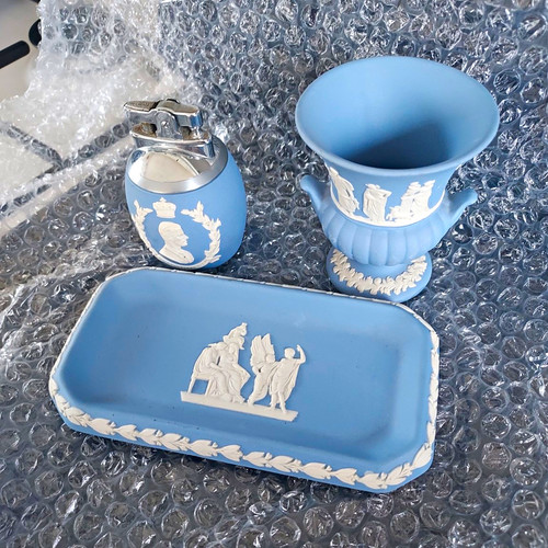 Wedgwood blue white - blue, &