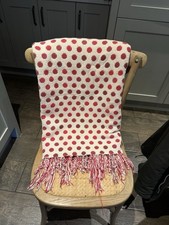 Laura Ashley LEMINGTON Throw I'm Cranberry