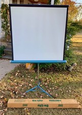 DA-LITE Flyer Portable Movie