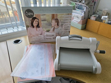 Sizzix Big Shot Plus Machine And Extras.