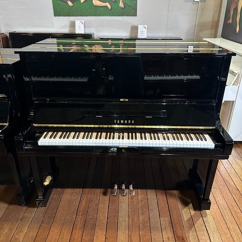 Yamaha upright piano black - piano,