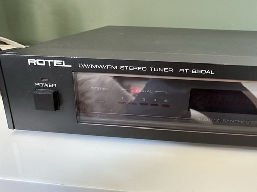 Rotel stereo tuner - stereo,