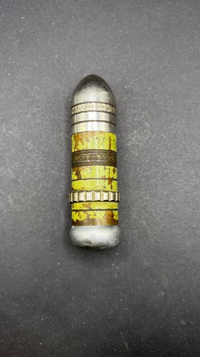 Vintage 1940s bullet lipstick - 1940s,