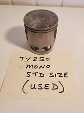 YAMAHA TY250S MONO TY250R MONO GENUINE PISTON STD 1LW ( USED )
