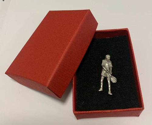 Tennis player pewter pin - pin, badge