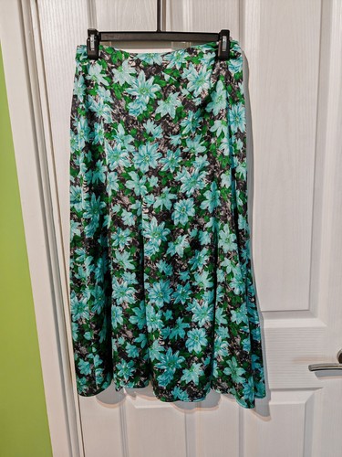 Beautiful green summer zara
