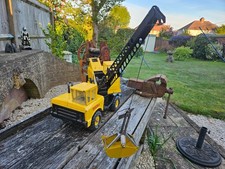 TONKA MIGHTY CRANE TRUCK