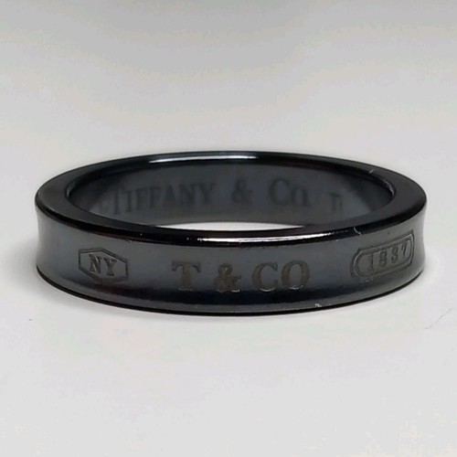 Tiffany black titanium - co,
