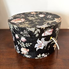 Vintage round floral hat - vintage,