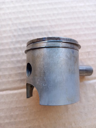 Yamaha yz80 piston - and, rings