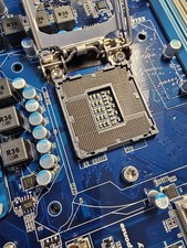 Gigabyte GA-Z77M-D3H motherboard Socket 1155 DDR3 Intel Z77 100% working