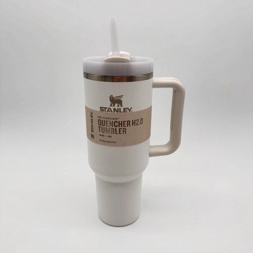 Stanley the quencher 40oz - the,