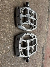 Hope F20 flat pedals silver