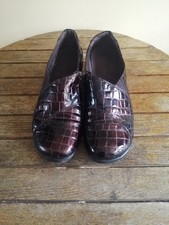 Clarks Women's Shoes Crocodile Finish Bronzed Brown In Colour Size UK 6D