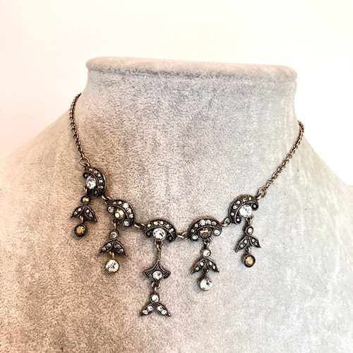 Victorian style sparkly