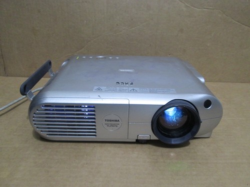 Toshiba tlp 670 - toshiba, tlp-670