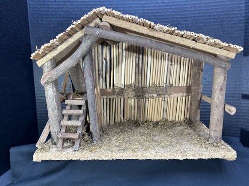 Vtg wooden nativity stable - wooden,