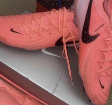 Pink nike phantoms elite