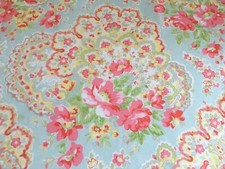 50cm x 100cm Wide Paisley Rose