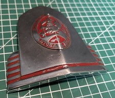  VINTAGE VAUXHALL MOTORS CAR BONNET BADGE EMBLEM CHROME & RED