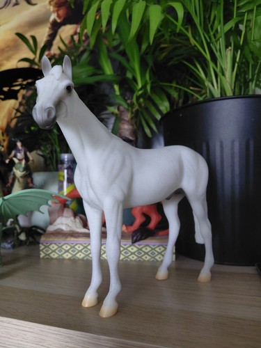 Breyer classic freedom series - breyer,