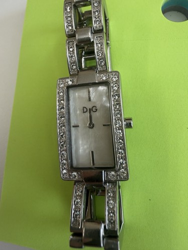 Ladies watch for - d&g,