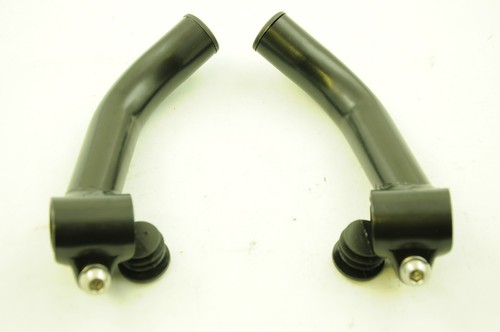 Pair black short ski - pair,
