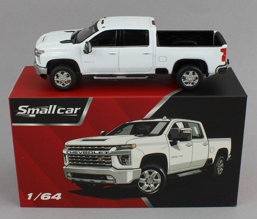 Small car white - small,