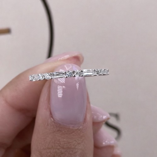 5ct round baguette cut - baguette,