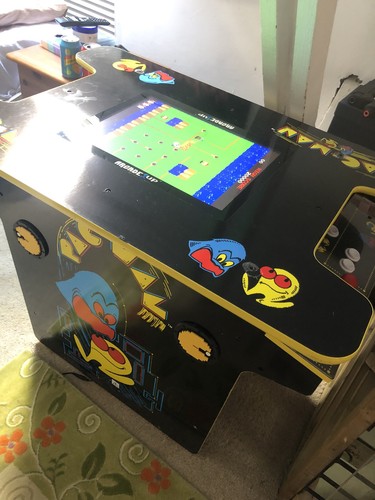 1up cocktail arcade - 1up, table