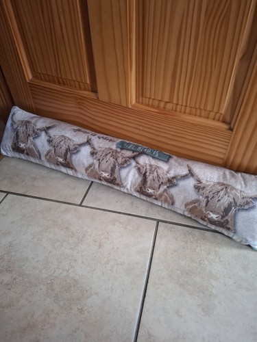 Highland cow draught - highland, excluder