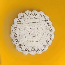 Vintage Lace Medallion Round