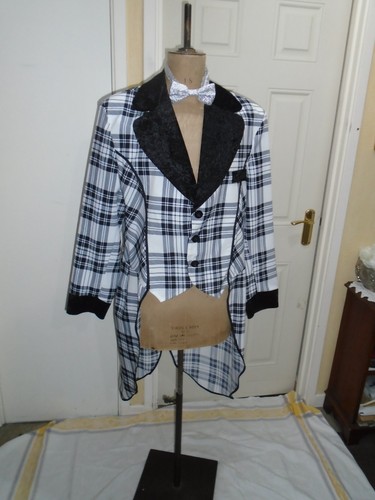 Check tailcoat black - &, white