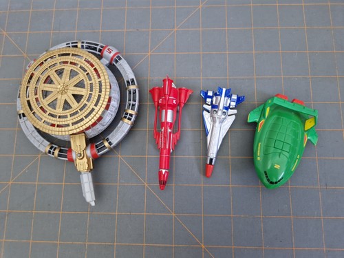 2004 bandai thunderbirds - 2004,
