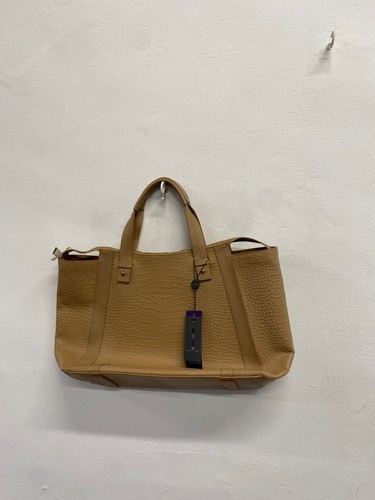 Fabulous pied terre - a, handbag