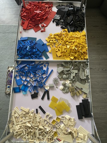 Thousands vintage lego - of,