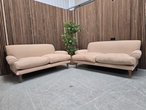Saturday seater 2 - 2.5,