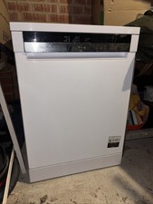 Grundig Freestanding