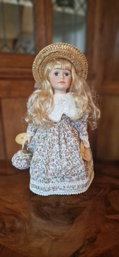 Maria regency fine arts - regency,