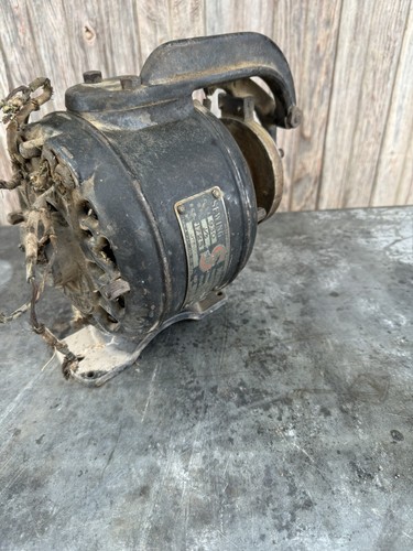 Antique old industrial - industrial, singer